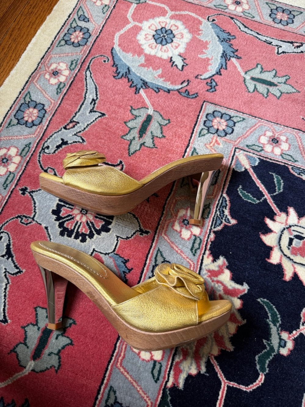 Yves Saint Laurent Vintage Gold Womens Slide Sandals with Rosette Accent size 36 - Picture 3 of 13